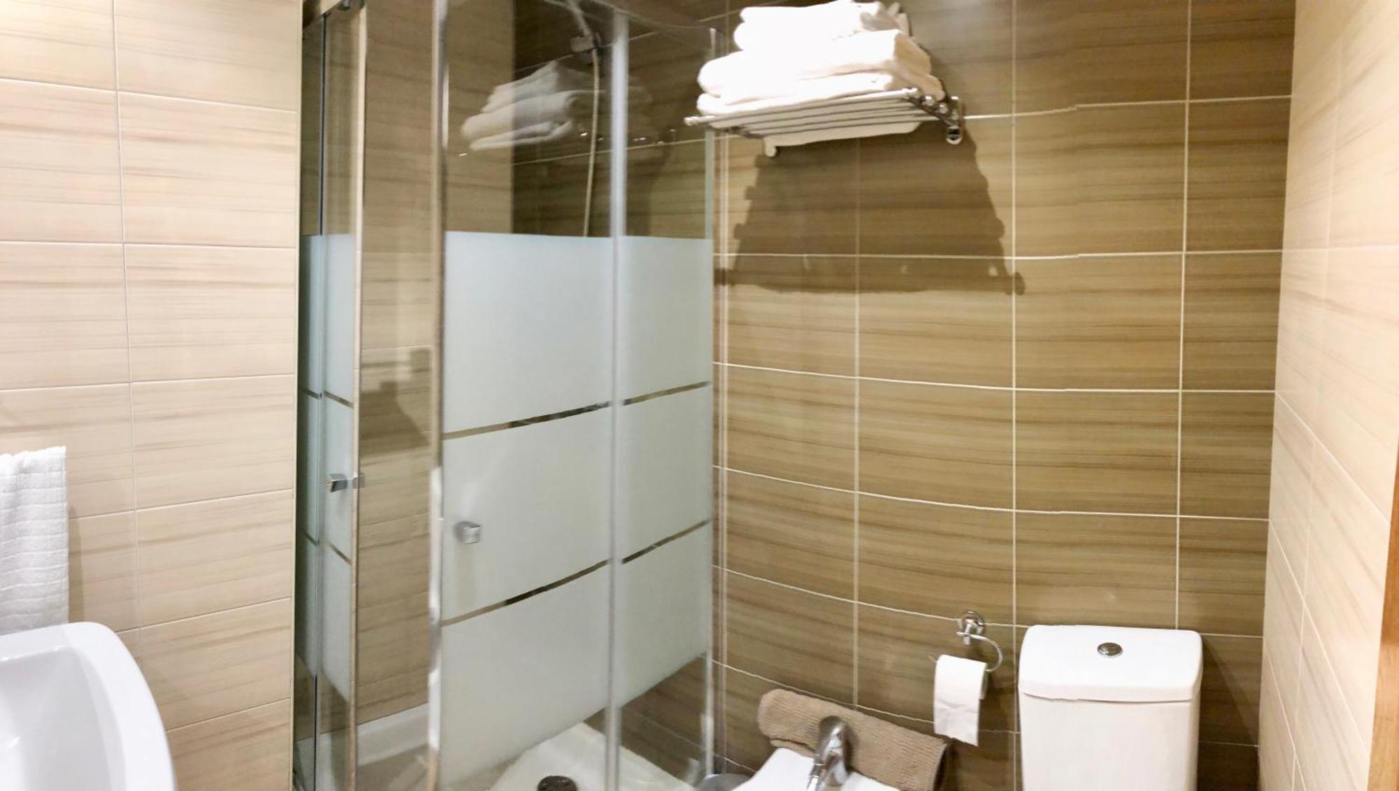 Apartamento Europa Jardin Oviedo Exteriör bild