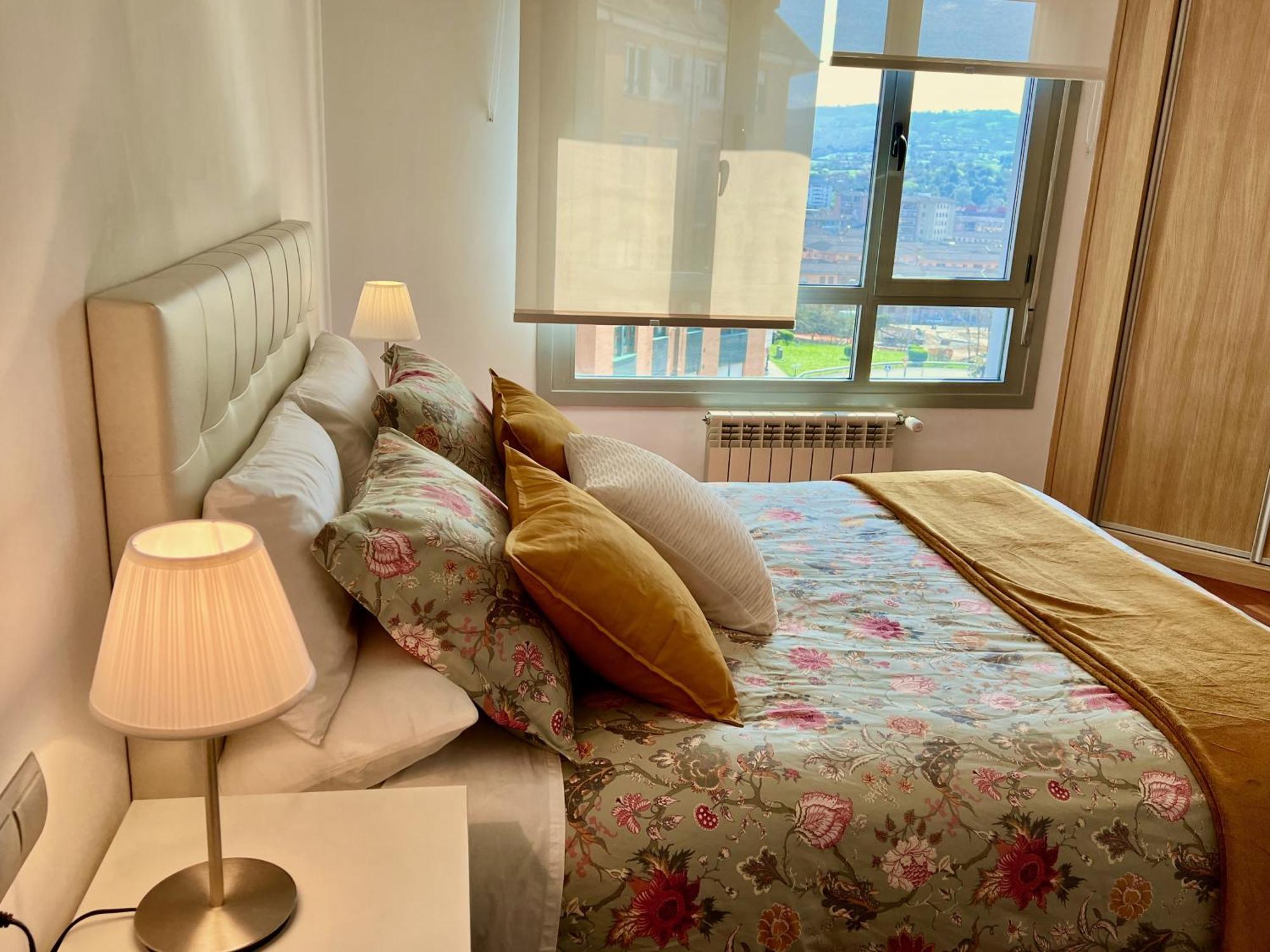 Apartamento Europa Jardin Oviedo Exteriör bild