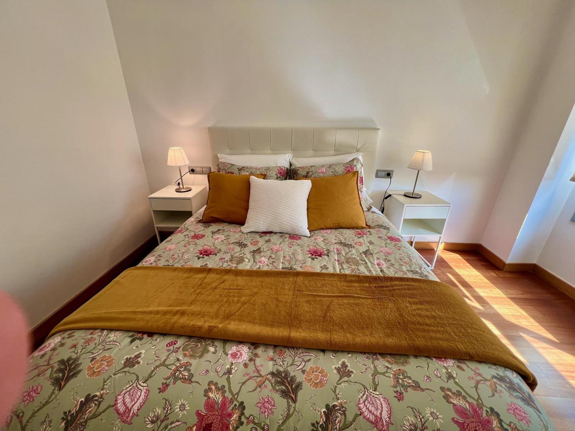 Apartamento Europa Jardin Oviedo Exteriör bild