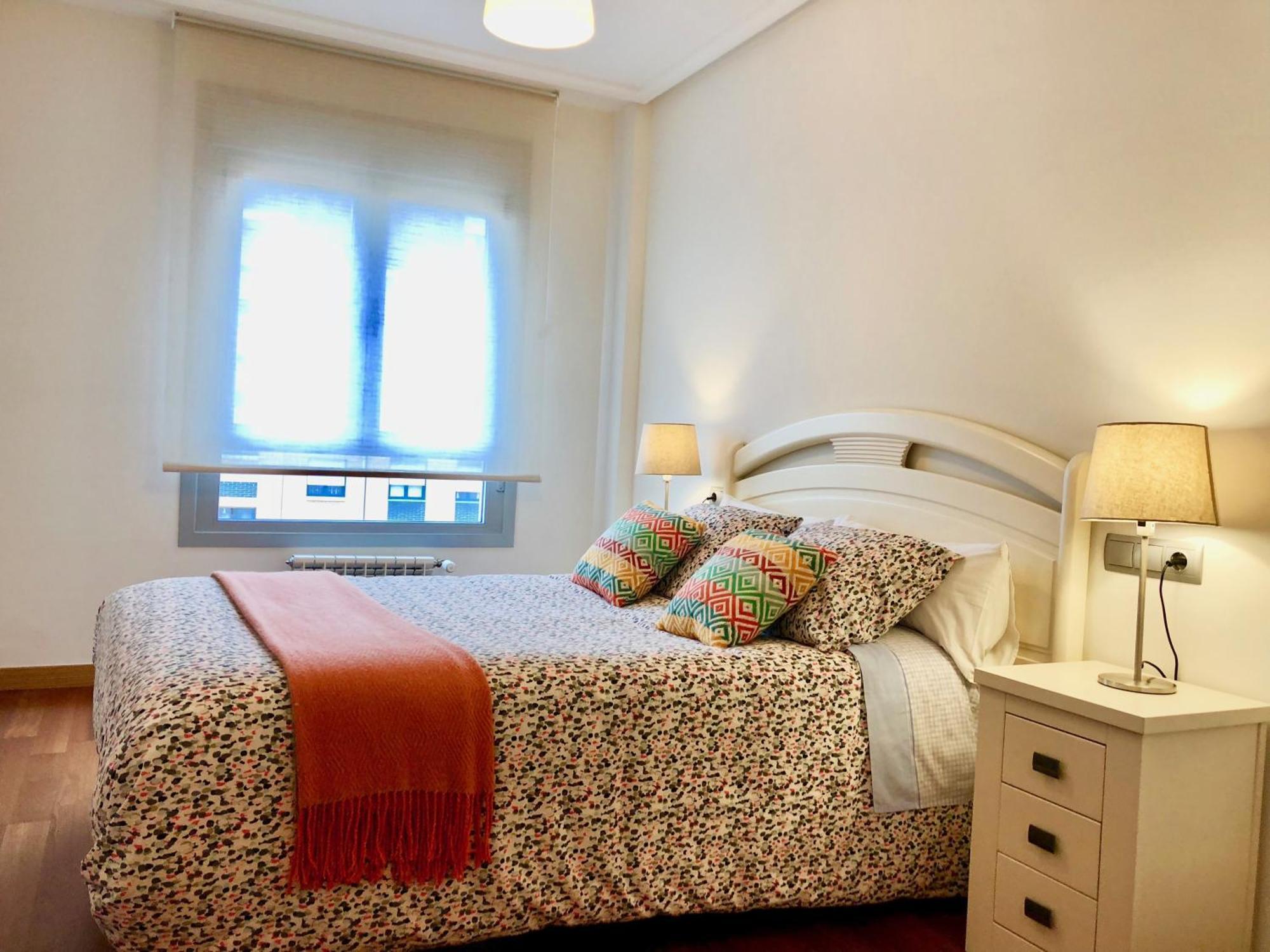 Apartamento Europa Jardin Oviedo Exteriör bild
