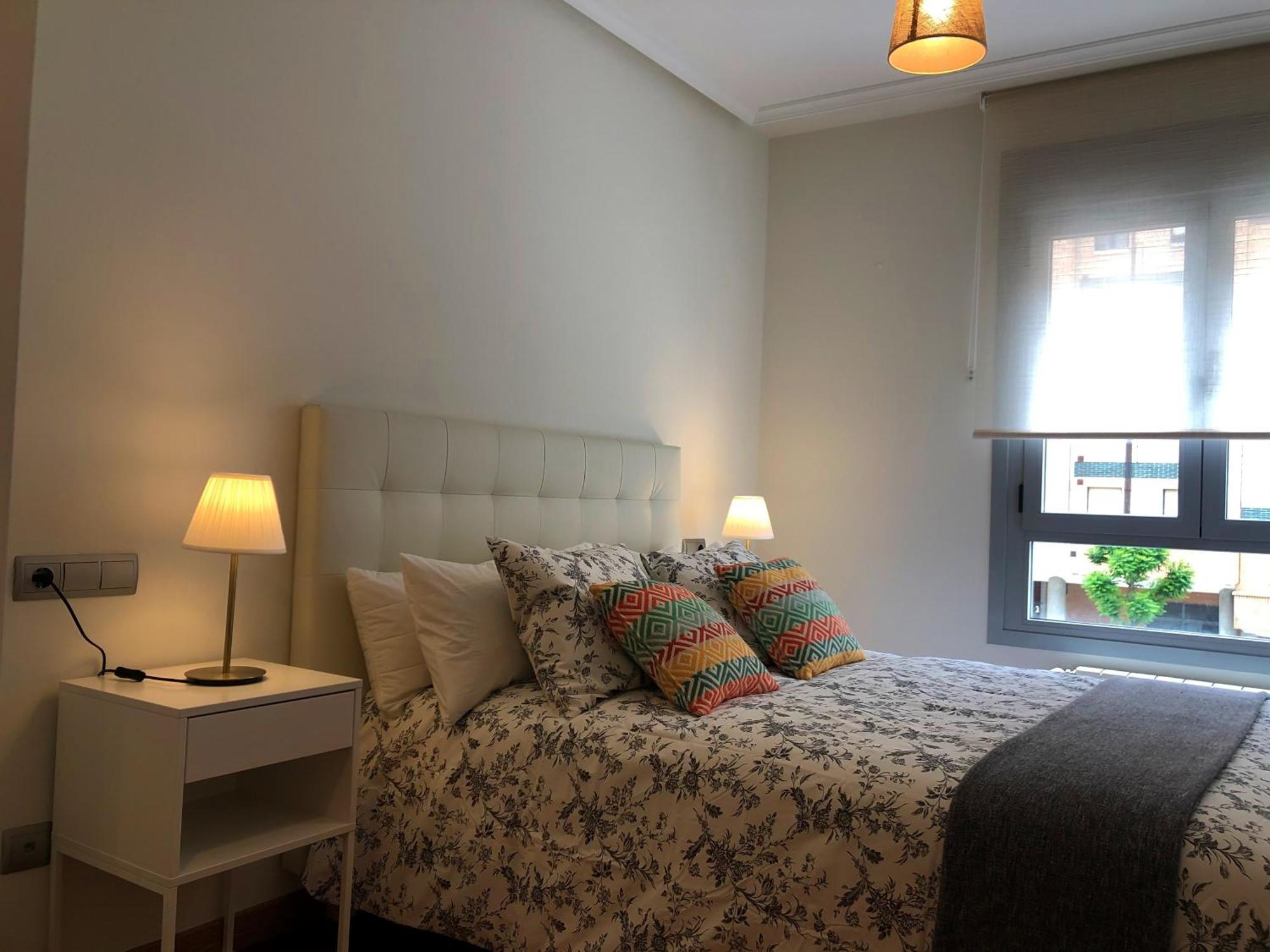 Apartamento Europa Jardin Oviedo Exteriör bild
